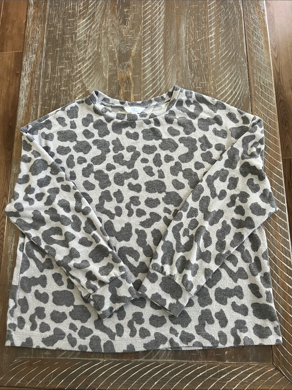 Time and Tru Gray Leopard Print Top